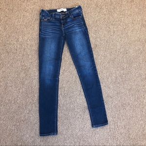 COPY - Hollister Super Skinny Jeans 1 Short